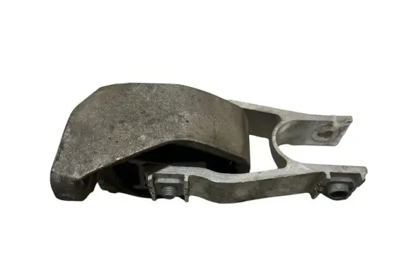 Volvo XC90 Engine mount bracket 31339951