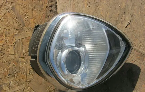 Lancia Thesis Headlight/headlamp