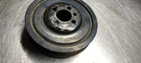 Volkswagen Sharan Crankshaft pulley 03G105243