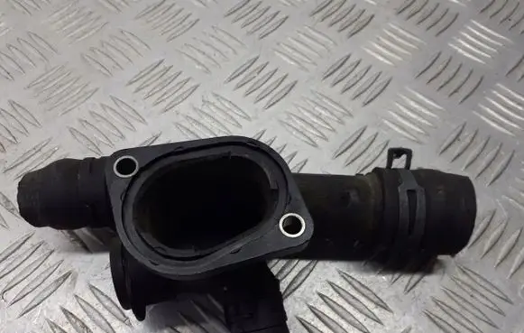 Volkswagen Golf IV Thermostat housing 038121133