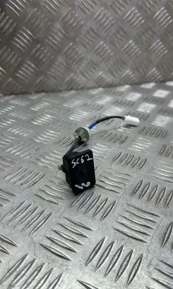Mazda 6 Tailgate opening switch GS2A676S0