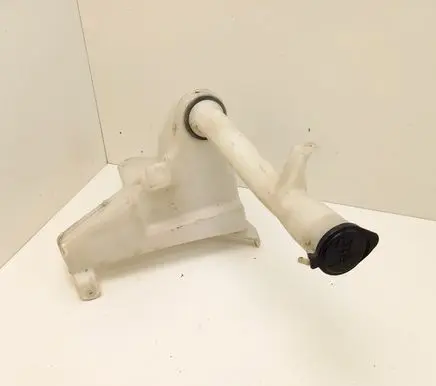 Toyota Hilux (AN10, AN20, AN30) Windshield washer fluid reservoir/tank 060851155 TG060851155