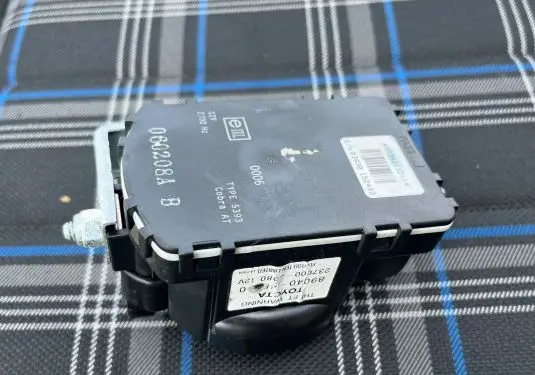 Lexus RX 330 - 350 - 400H Alarm system siren 8904048020