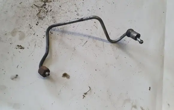 Toyota Avensis T250 Fuel injector supply line/pipe NOCODE