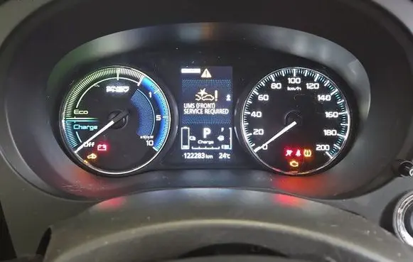 Speedometer (instrument cluster)