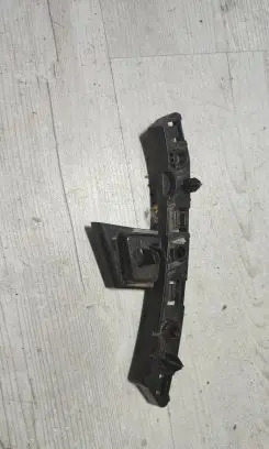Peugeot 508 II Front bumper mounting bracket 9813646380