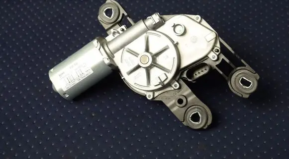 Volkswagen Golf VII Rear window wiper motor W000038532 5G0955711