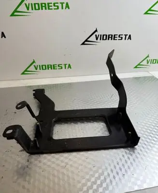 Hyundai Tucson TL Battery bracket 