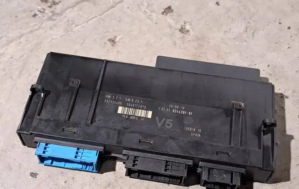 BMW 7 F01 F02 F03 F04 Comfort/convenience module 9244391