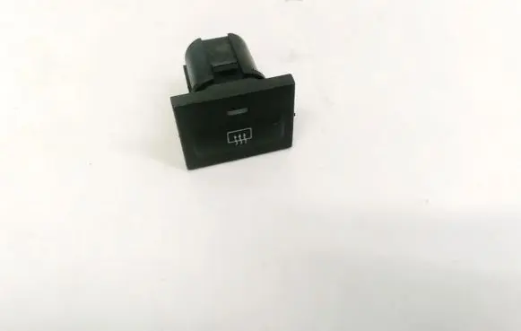 Ford Focus Windscreen/window heater switch