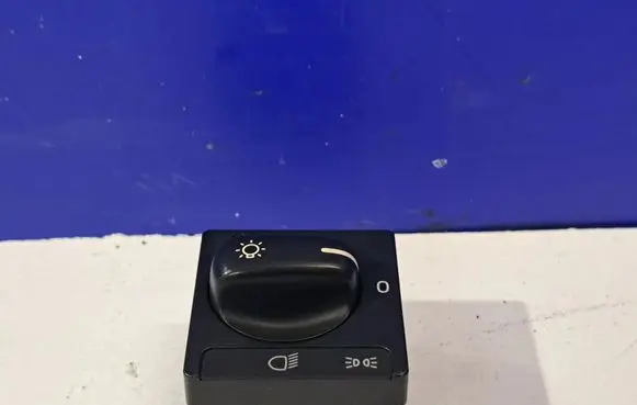 Volvo 850 Light switch 6849766