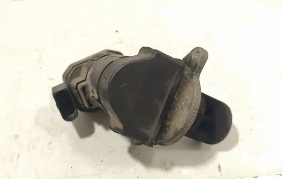 Mercedes-Benz E W211 EGR valve A646140