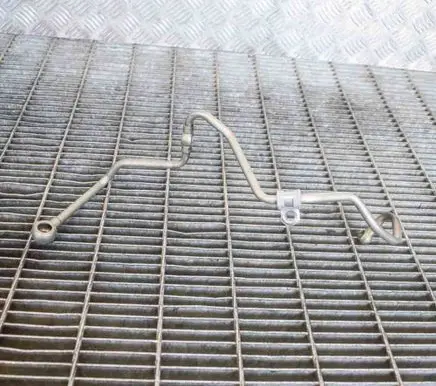Volvo XC90 Oil fill pipe 