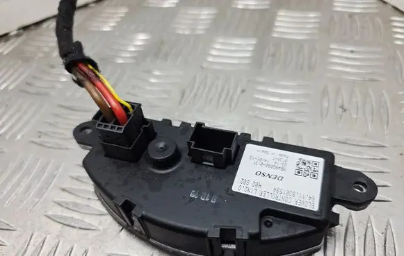 Mini One - Cooper F56 F55 Heater blower motor/fan resistor 9301594 64119301594