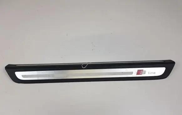 Audi Q5 SQ5 Front sill trim cover 8R0853373F