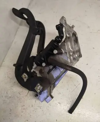 BMW 5 E39 Pedal assembly 