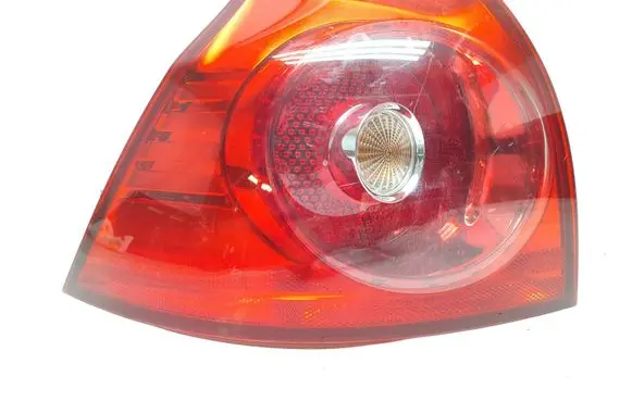 Volkswagen Golf V Rear/tail lights 1K6945095AC 89398375