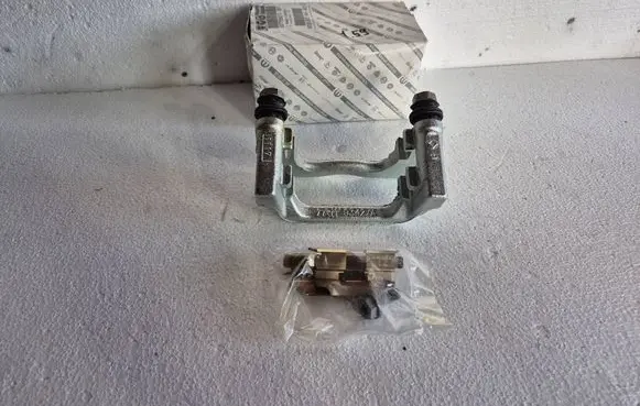 Fiat 500L Rear brake caliper 77368273 68383037AA