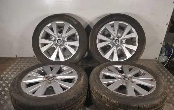 Seat Arona R17 alloy rim 6F9601025D