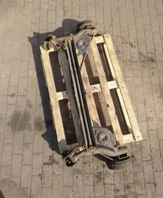 Nissan Note (E11) Rear axle beam 