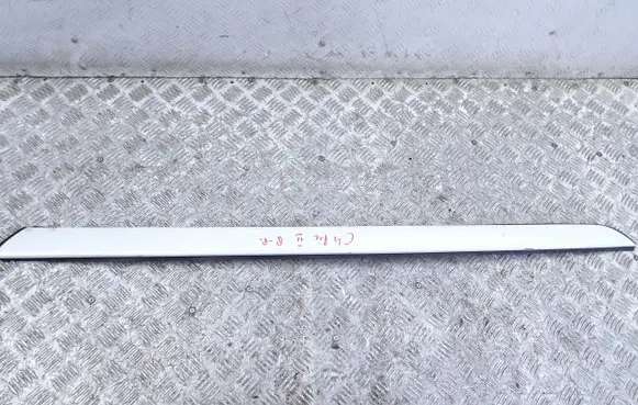 Citroen C4 II Picasso (A) pillar trim sadf