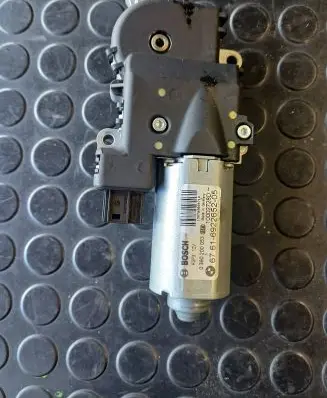 BMW 3 E90 E91 Sunroof motor/actuator 0390200053 10002728D