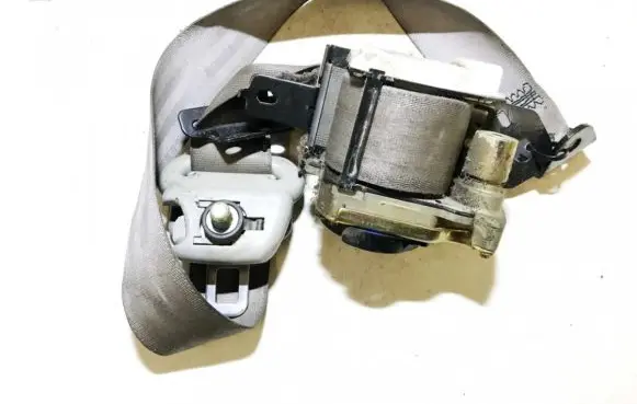 Mazda MPV Front seatbelt