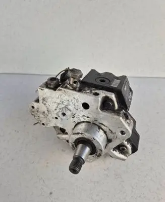 Audi A6 S6 C6 4F Fuel injection high pressure pump 0445010090 059130755E
