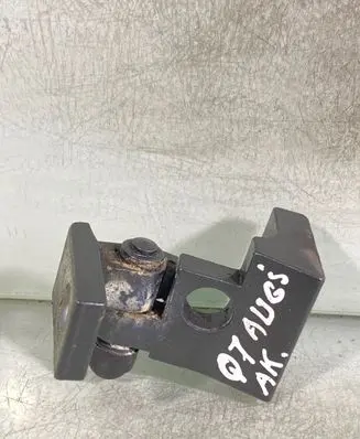 Audi Q7 4L Rear door upper hinge 7l0833401b
