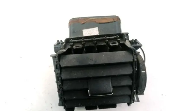 Audi A6 S6 C6 4F Dash center air vent grill