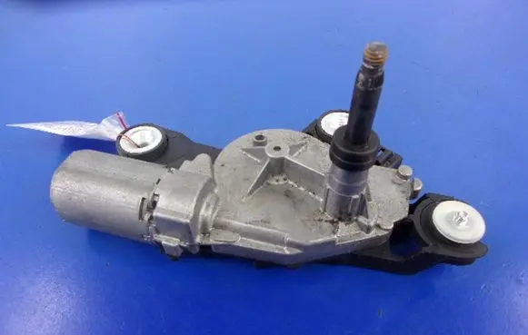 Mazda 3 I Rear window wiper motor