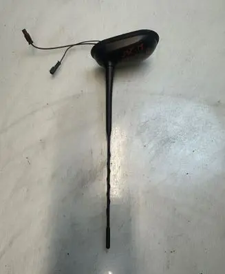 Mercedes-Benz B W245 Radio antenna A1698202675 50010199 098804351512