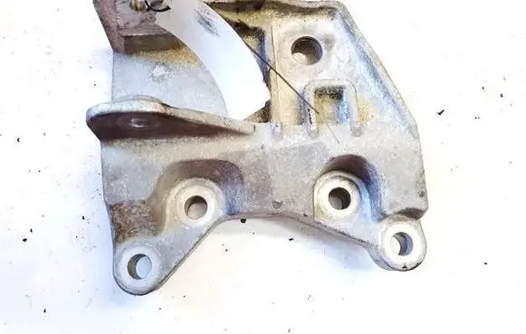 Land Rover Discovery Sport Engine mounting bracket GJ326P096AE