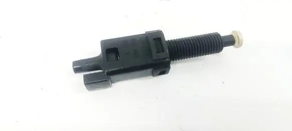 Audi A6 S6 C5 4B Brake pedal sensor switch 811907343B