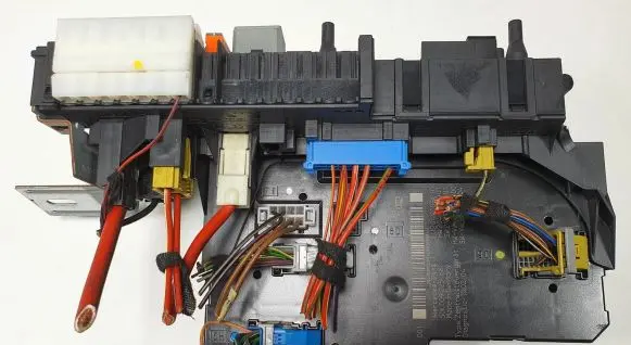 Mercedes-Benz GLK (X204) Fuse box set 2049009001