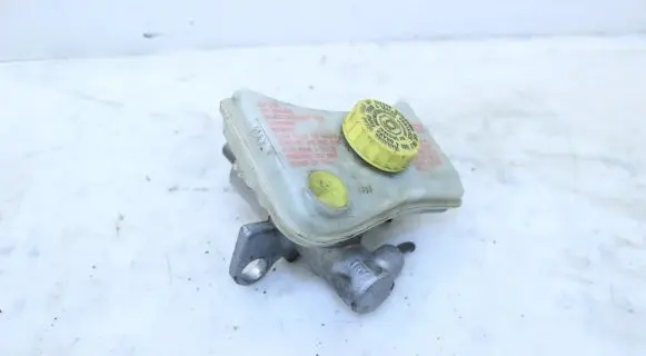 Master brake cylinder