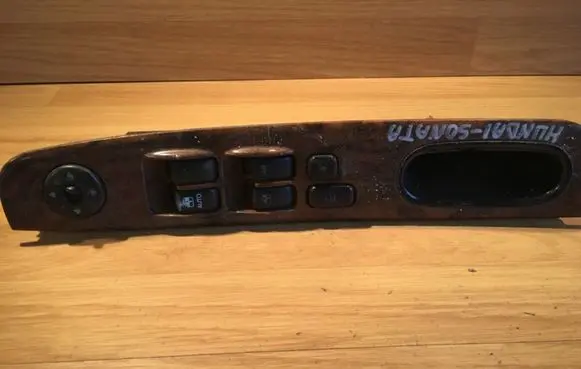 Hyundai Sonata Electric window control switch 9357038500