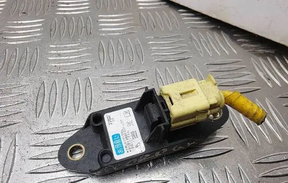 Honda Accord Airbag deployment crash/impact sensor 77970SEDC820M1