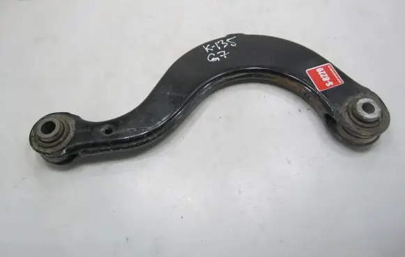 Volkswagen Golf VII Rear control arm 5Q0505323D AFGV173 X878ZPR