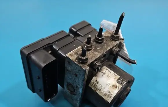 Skoda Octavia Mk2 (1Z) ABS Pump 1K0614117F IMPRK1564758