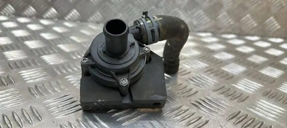 Skoda Octavia Mk3 (5E) Electric auxiliary coolant/water pump 5Q0965567
