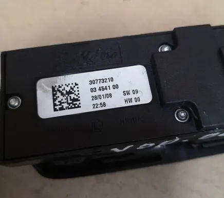 Volvo V50 Electric window control switch 30773210