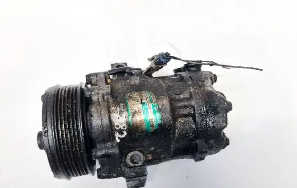 Opel Meriva A Air conditioning (A/C) compressor (pump) 24421642