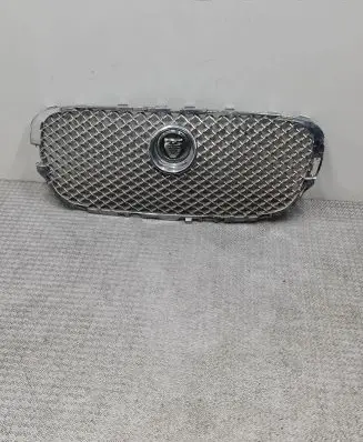 Jaguar XF Front bumper upper radiator grill 8X238B271AA 8X23BA100