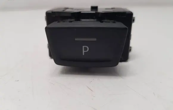 Renault Arkana Hand parking brake switch 255201962R