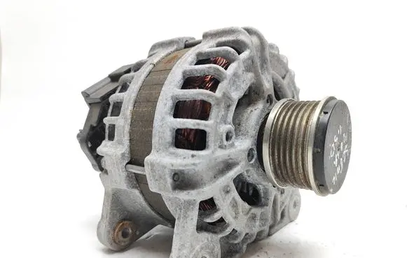 Nissan Pulsar Generator/alternator 231004EA0A