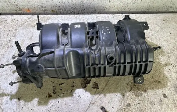 Ford Mustang VI Intake manifold FR3J9424JC 16270011717