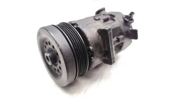 Opel Corsa D Air conditioning (A/C) compressor (pump) 55701200