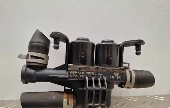 BMW 5 F10 F11 Coolant heater control valve 9119164 1147412200 130712
