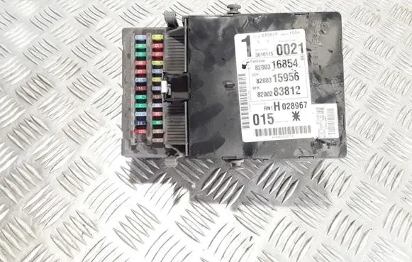 Renault Espace - Grand espace IV Fuse module 8200316854 8200315956 8200283812